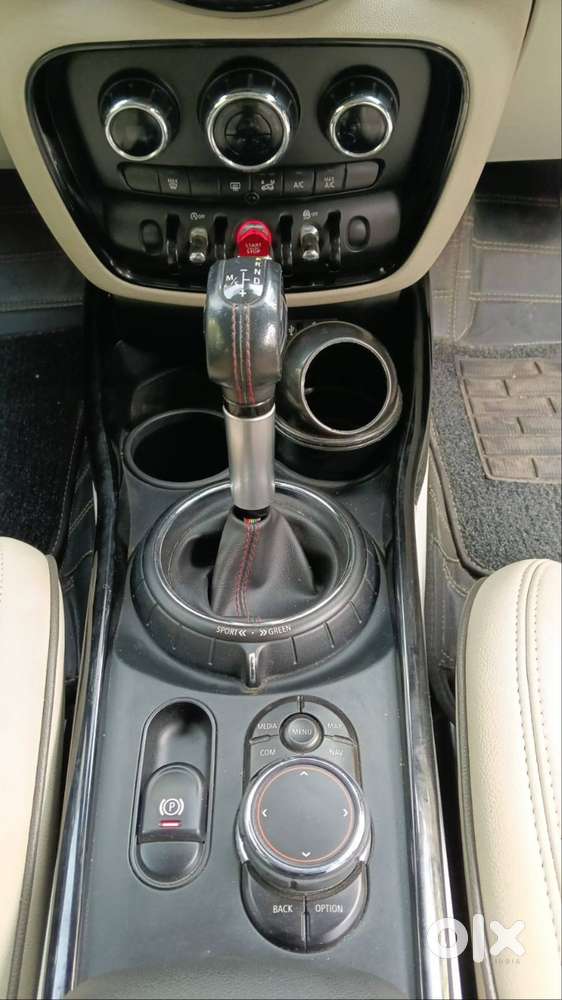 Mini Cooper Clubman 2017 Petrol Well Maintained