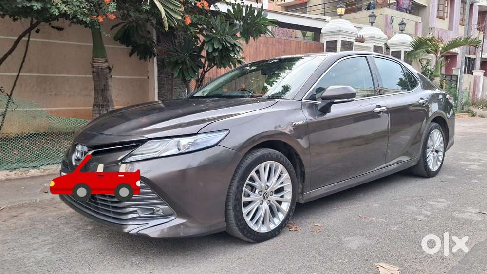 Toyota Camry Hybrid, 2020, Petrol