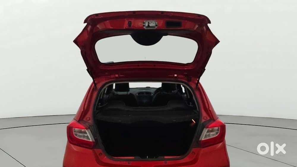 Tata Tiago 1.2 Revotron Xz, 2016, Petrol