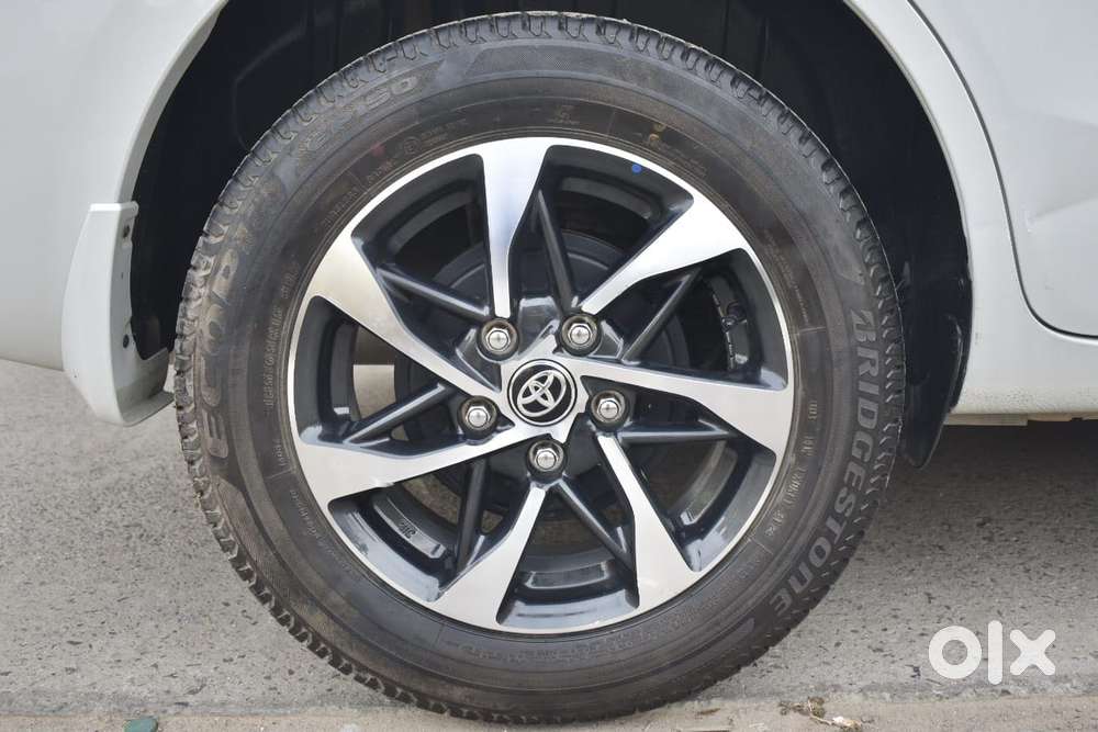Toyota Rumion V At, 2024, Petrol