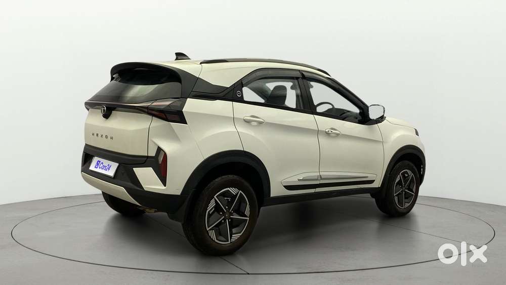 Tata Nexon Creative Plus S 1.2 Revotron Petrol 6 Mt, 2023, Petrol