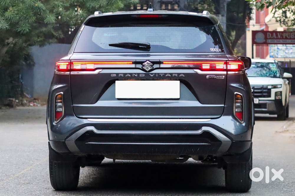 Maruti Suzuki Grand Vitara 1.5 Alpha Plus Intelligent Hybrid Ecvt, 2..