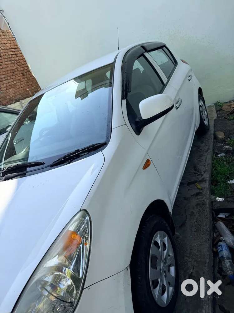 Hyundai I20 2010 Petrol 98000 Km Driven