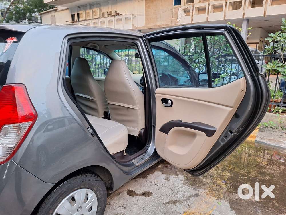 Hyundai I10 Sportz At, 2010, Petrol
