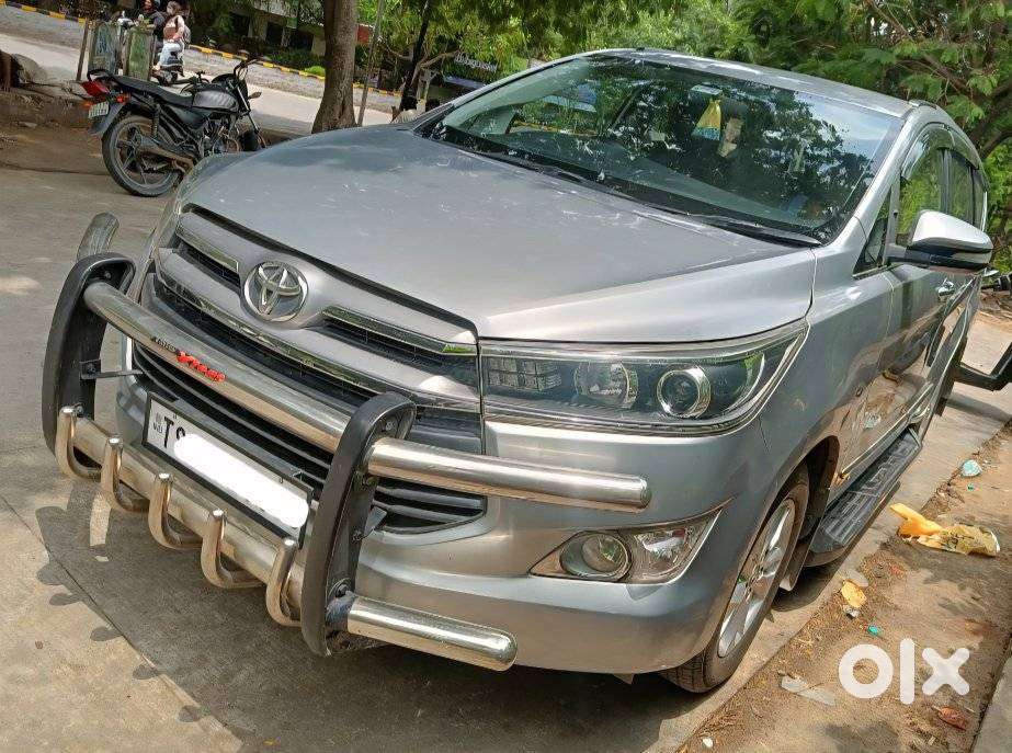 Toyota Innova Crysta 2.4 V 7 Str, 2017, Diesel