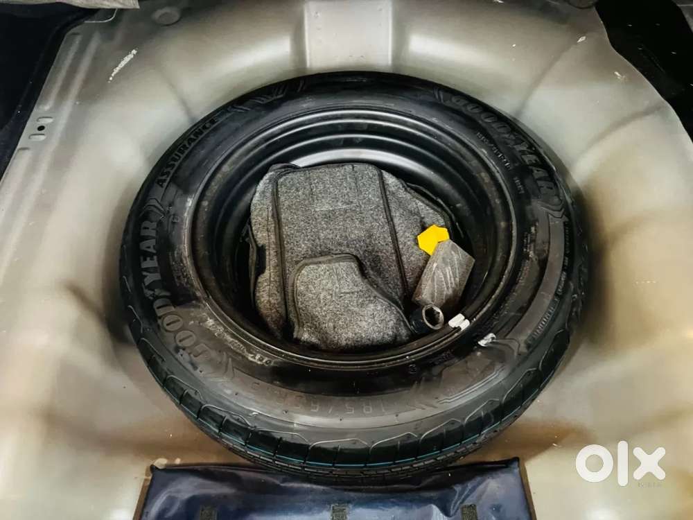 Hyundai Verna 1.5 Mpi Mt Sx (o), 2023, Petrol