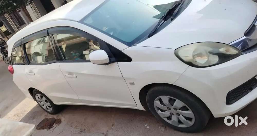 Honda Mobilio 2014 Cng & Hybrids Well Maintained