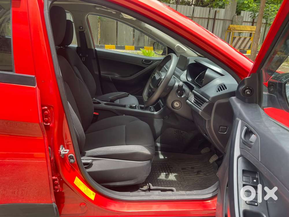 Tata Nexon Smart Plus S 1.2 Revotron Petrol 5 Mt, 2023, Petrol