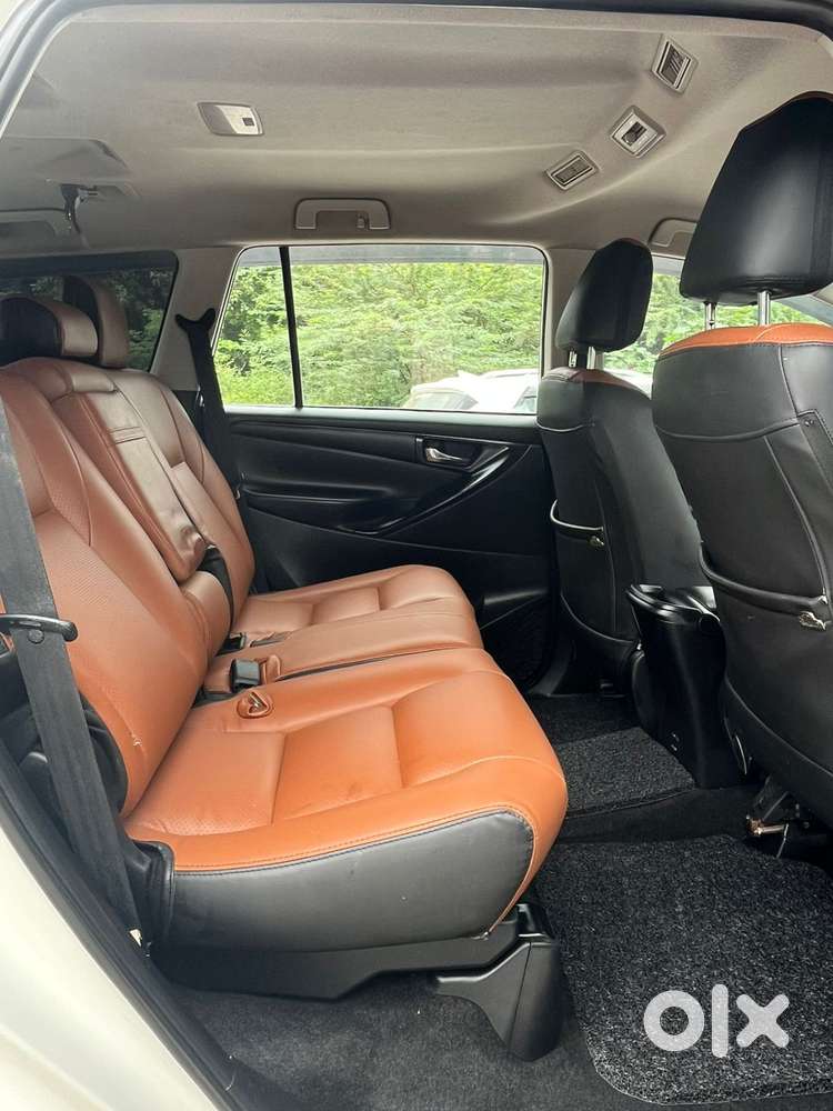 Toyota Innova Crysta 2.4 G Mt 8s, 2018, Diesel