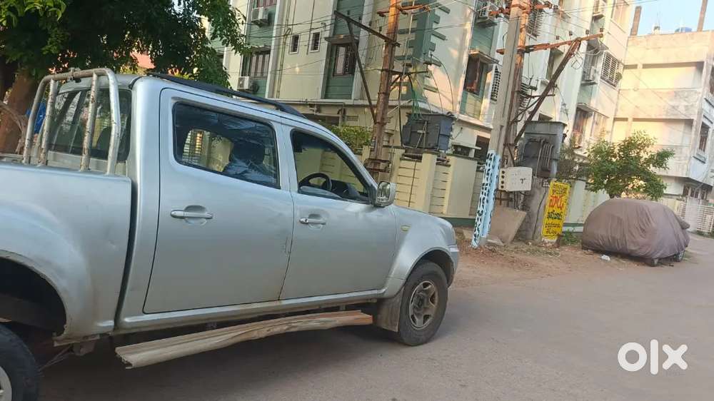 Tata Xenon 2015