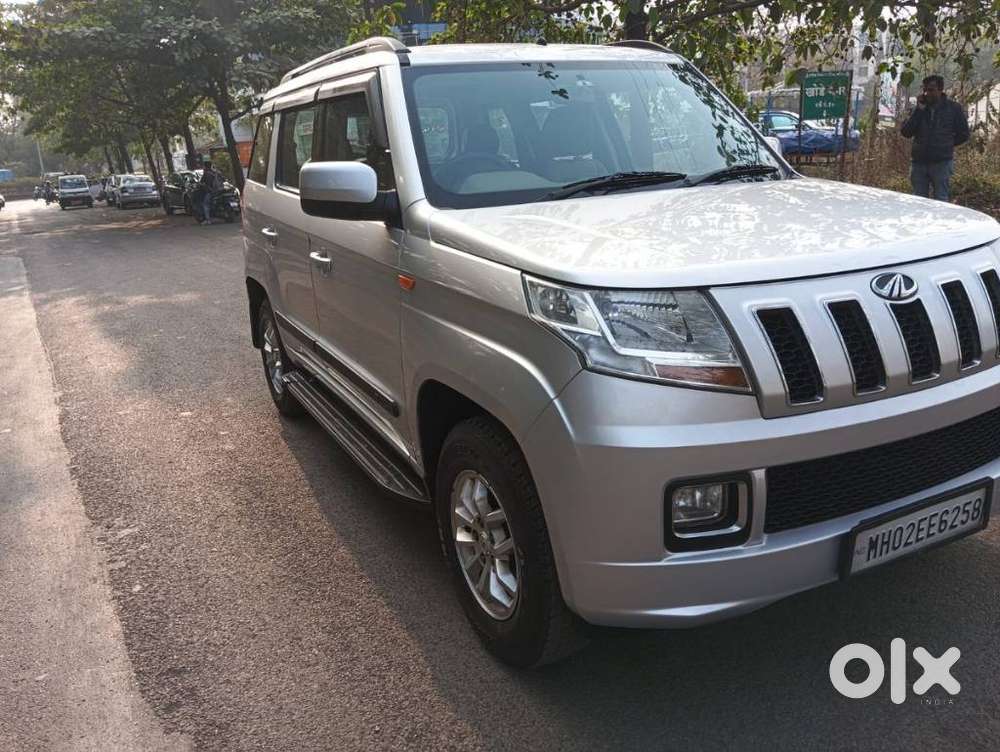 Mahindra Tuv 300 T8, 2016