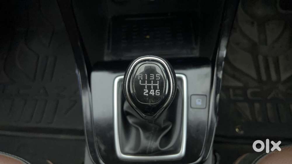 Maruti Suzuki Ciaz 1.5 Delta Shvs Mt, 2023, Petrol