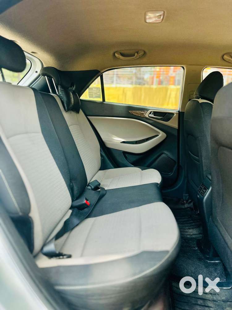 Hyundai I20 Asta 1.2 Mt Dual Tone, 2017, Petrol