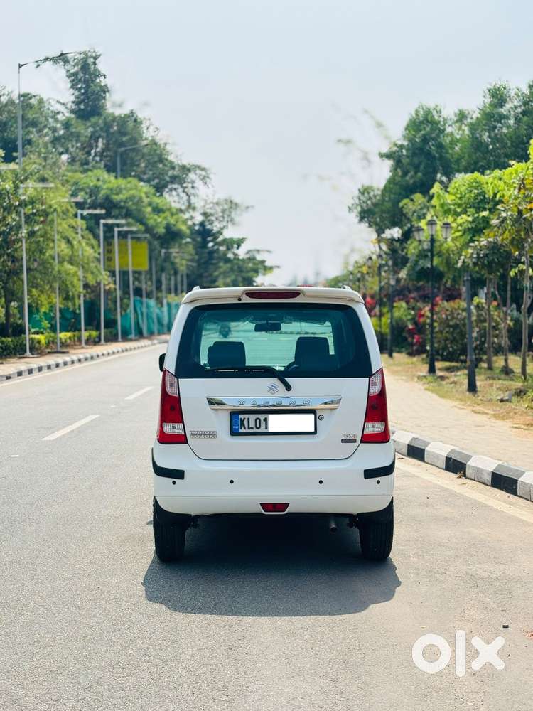 Maruti Suzuki Wagon R 1.0 Vxi Amt, 2016, Petrol