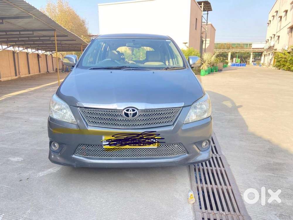 Toyota Innova 2014 Diesel Well Maintained
