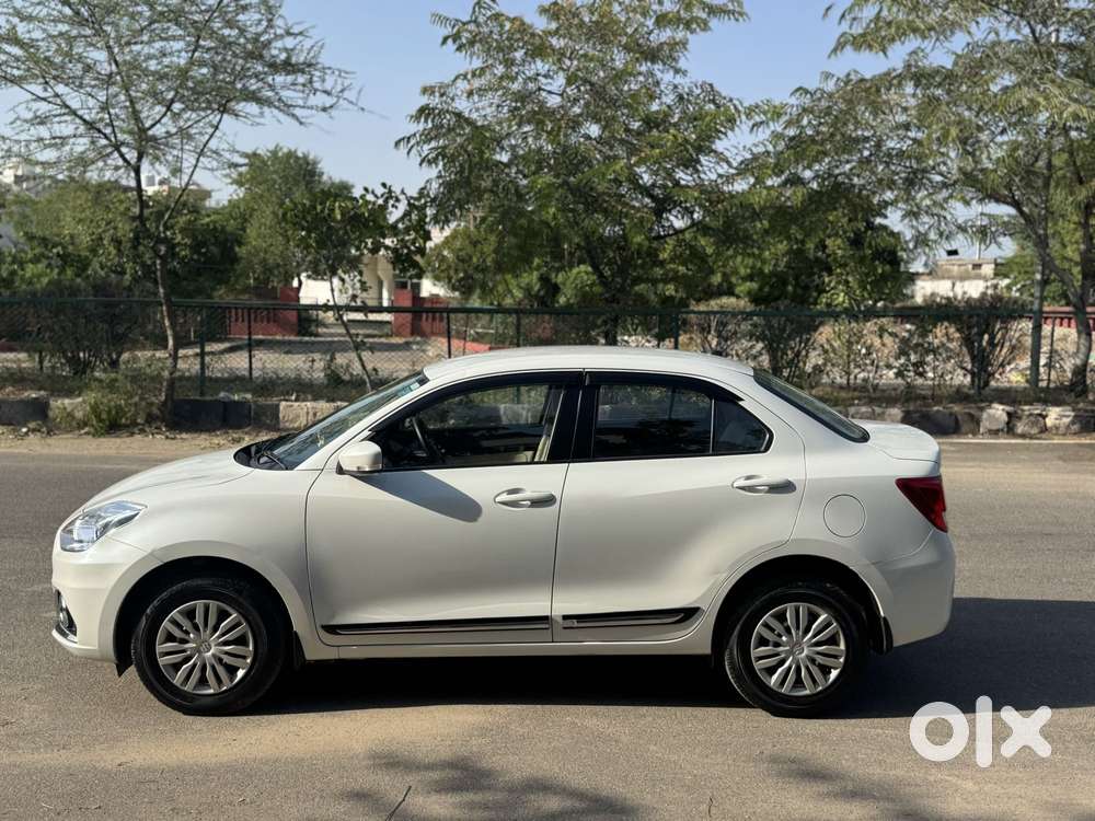 Maruti Suzuki Swift Dzire 1.3 Vxi, 2022, Petrol