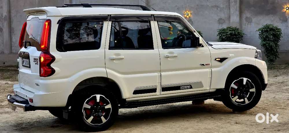 Mahindra Scorpio 2018 Diesel 88635 Km Driven