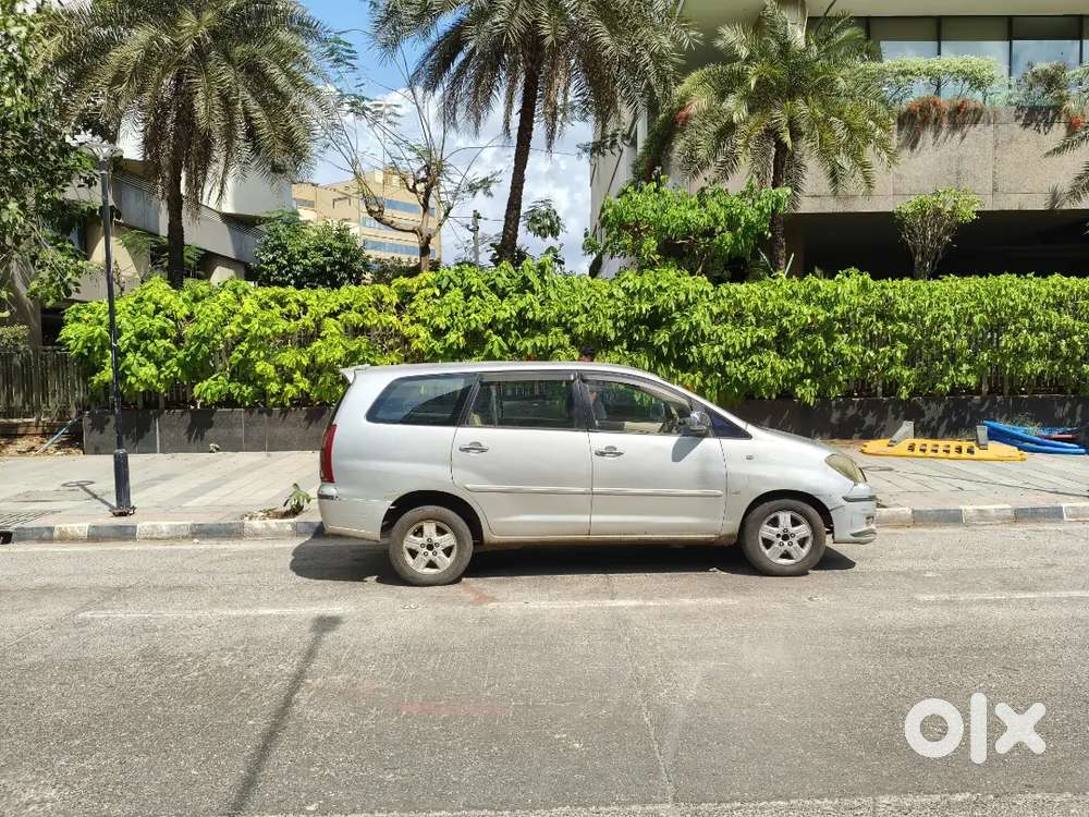 Toyota Innova V 2005  Vip Number 0084  Excellent Condition