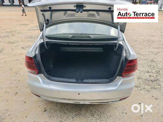 Volkswagen Vento 1.6 Highline, 2015, Petrol