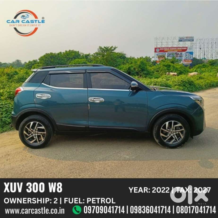 Mahindra Xuv300 W8 1.2 Petrol Dual Tone, 2022, Petrol
