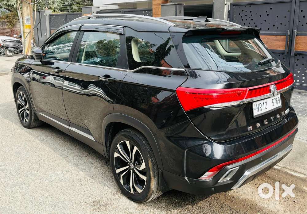 Mg Hector Plus Sharp Pro 1.5 Turbo Petrol Cvt 7 Str, 2023, Petrol