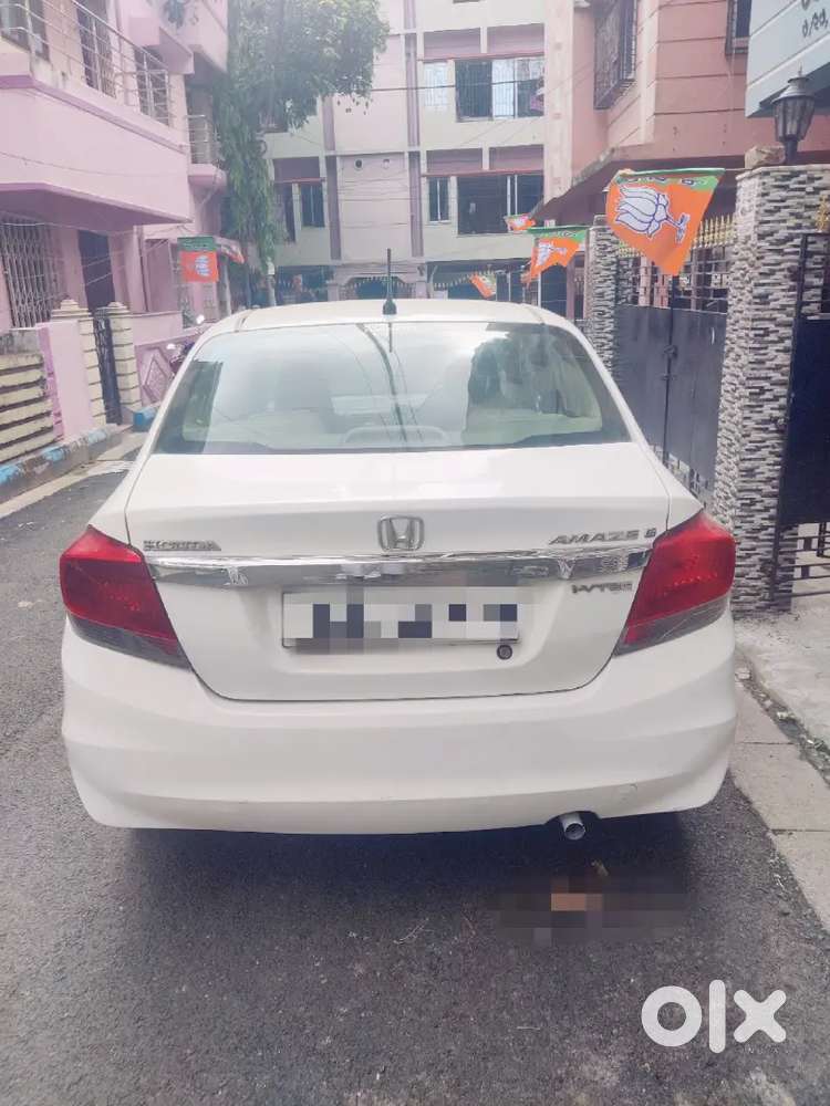 Honda Amaze White Very Good Condition