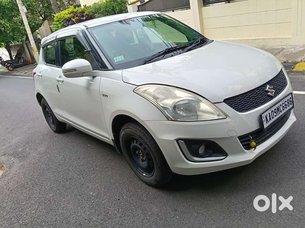 Maruti Suzuki Swift Vxi + Manual, 2017, Petrol