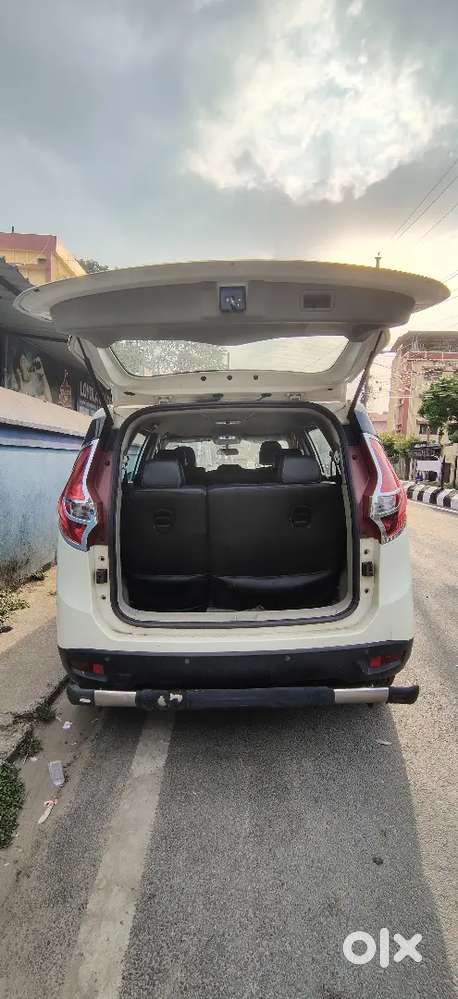 Mahindra Marazzo 2018 Diesel 71000 Km Driven