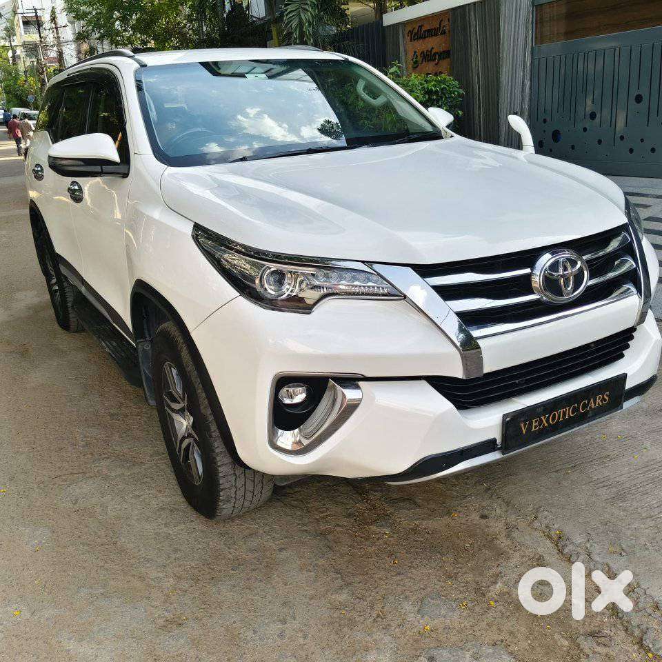 Toyota Fortuner 4x2 At 2.8 Diesel, 2020, Diesel