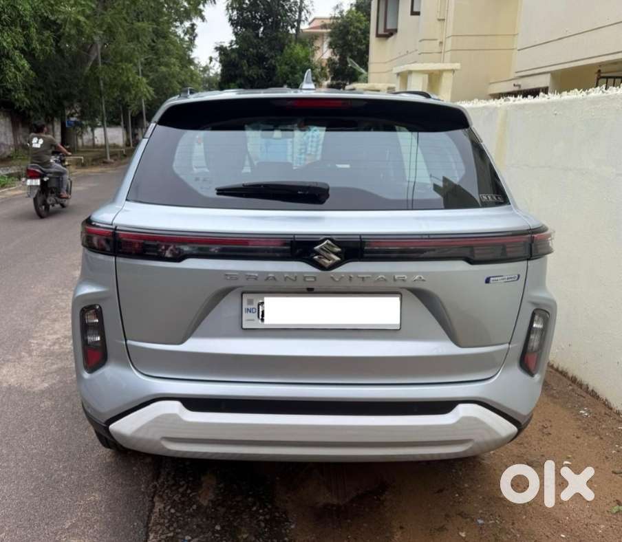 Maruti Suzuki Grand Vitara 1.5 Alpha Smart Hybrid, 2023, Petrol