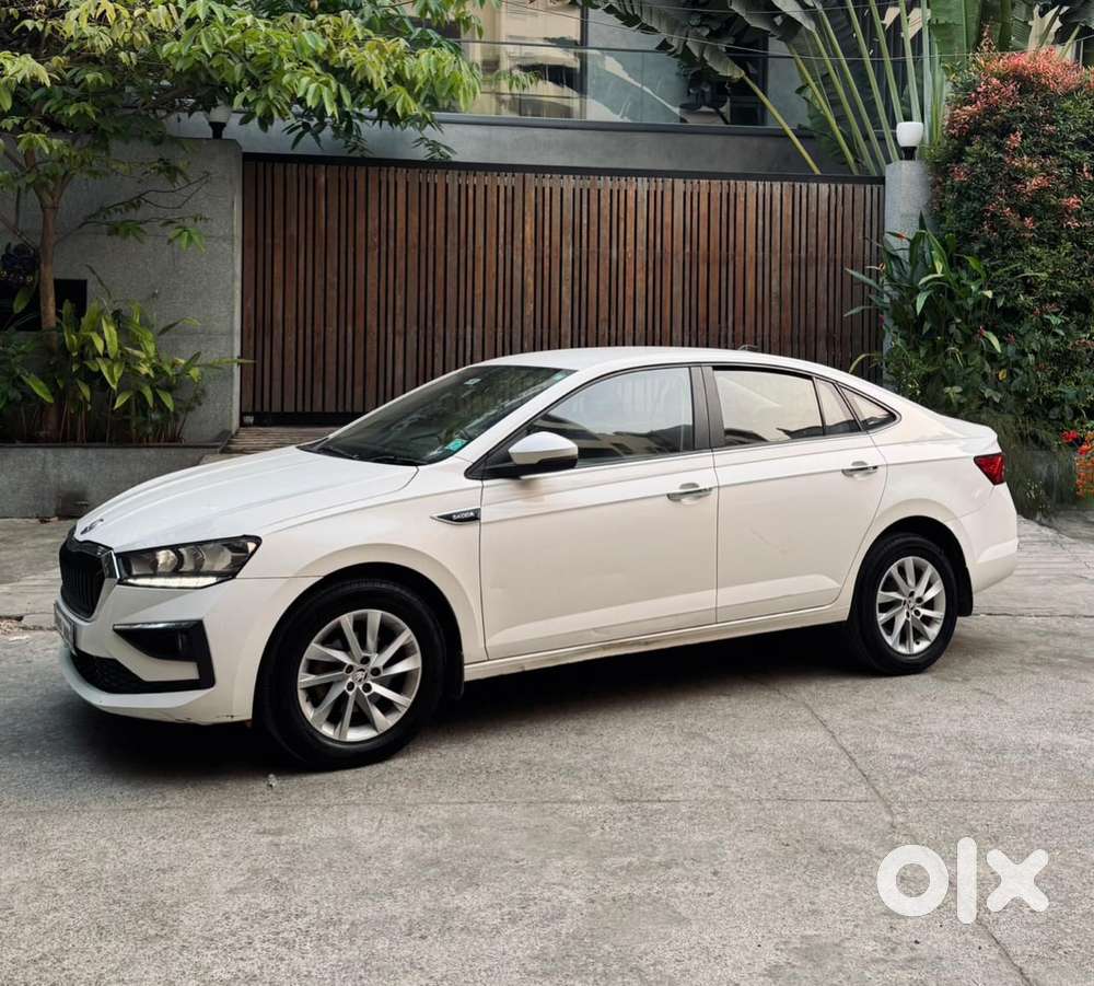 Skoda Slavia 1.0 Ambition Tsi, 2022, Petrol