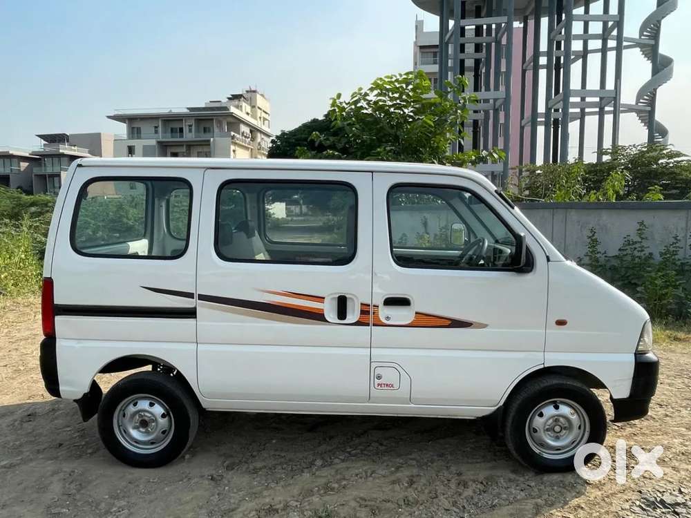Maruti Suzuki Eeco 5 Str Ac (o), 2022, Petrol