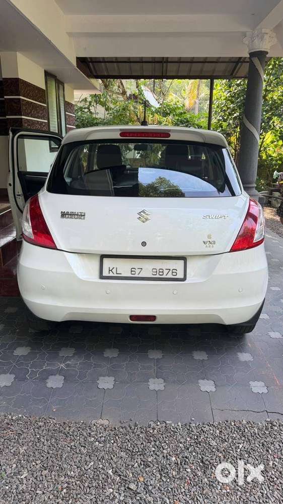 Maruti Suzuki Swift 2015 Petrol Well Maintained