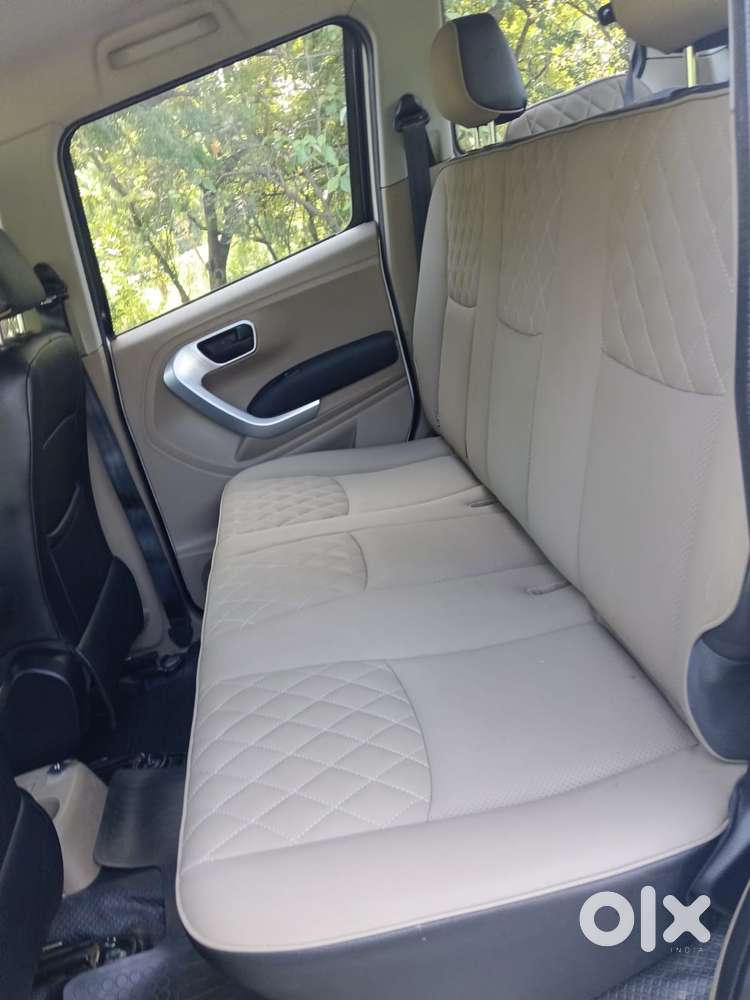 Mahindra Tuv 300 T10, 2018, Diesel