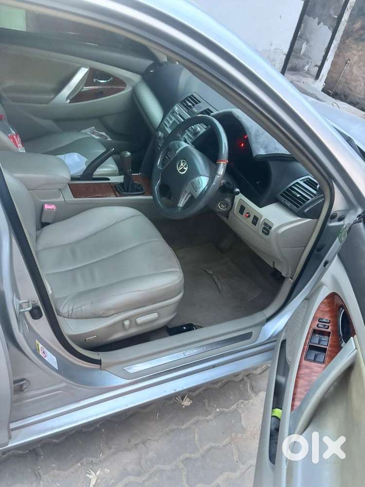 Toyota Camry 2012 Cng & Hybrids 76000 Km Driven