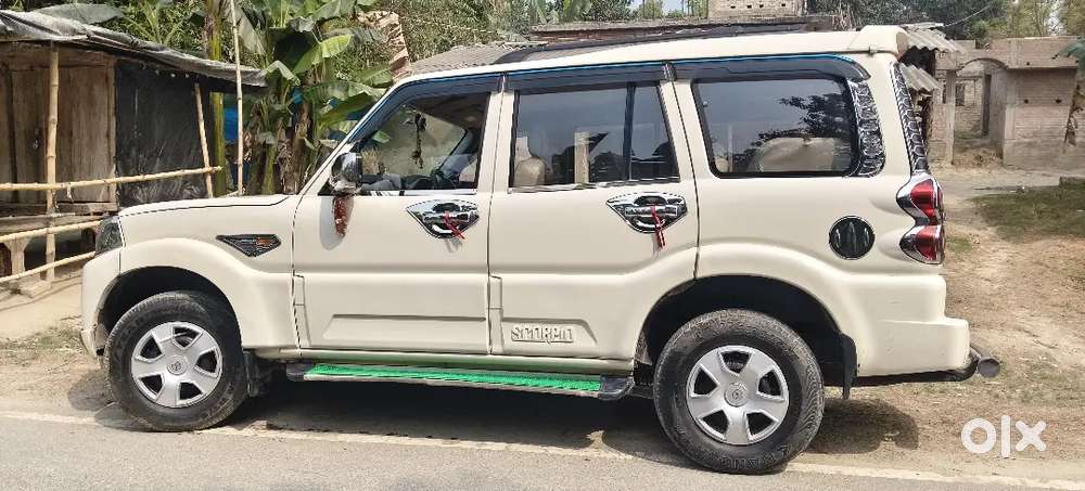 Mahindra Scorpio 2016