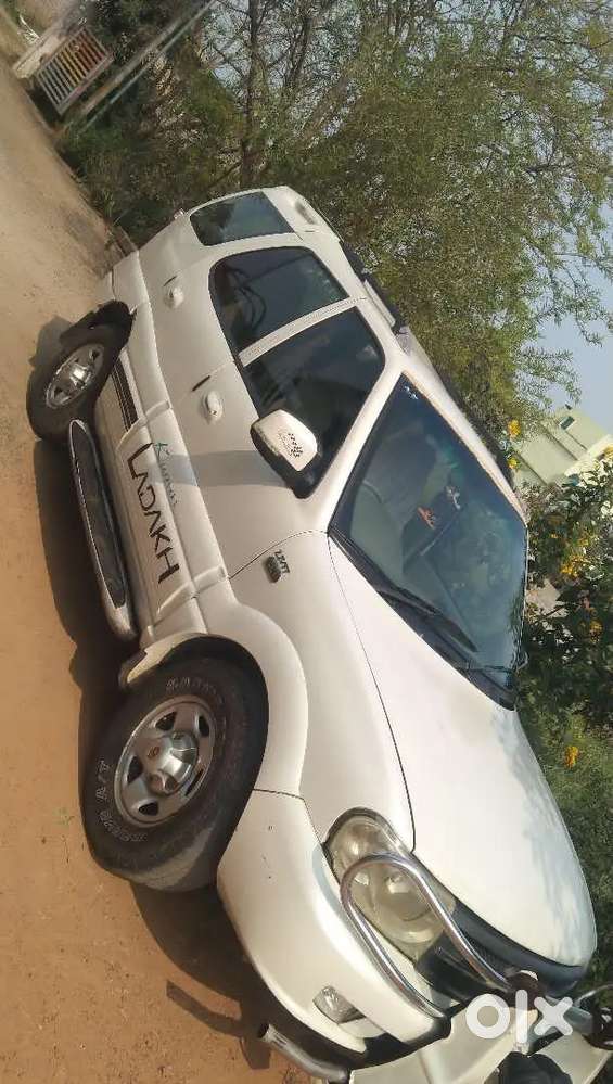 Tata Safari 2012
