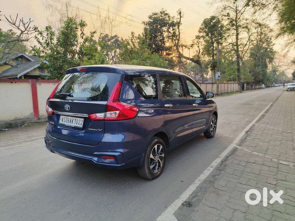 Toyota Rumion V Mt, 2023, Petrol