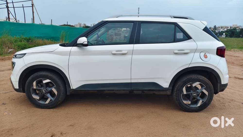 Hyundai Venue E 1.2 Petrol, 2022, Petrol