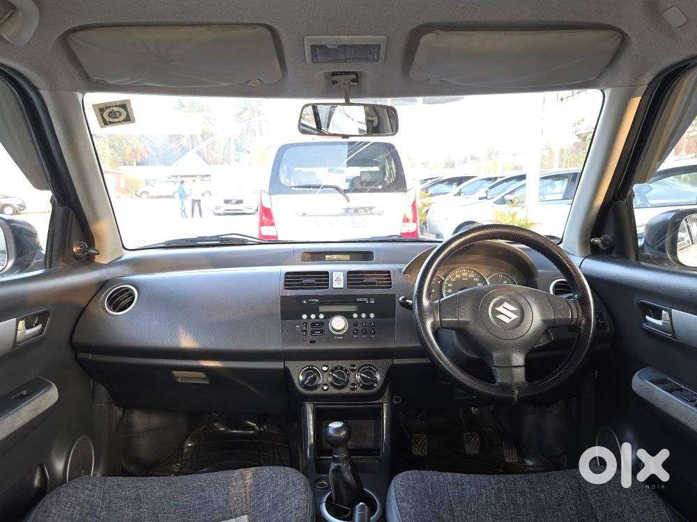 Maruti Suzuki Swift Dzire Vxi, 2011, Petrol