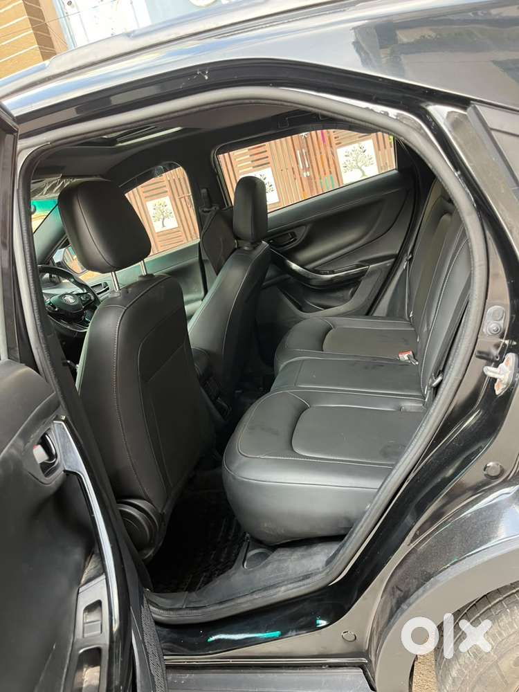 Tata Nexon 1.2 Revotron Xza Plus Dualtone, 2023, Petrol