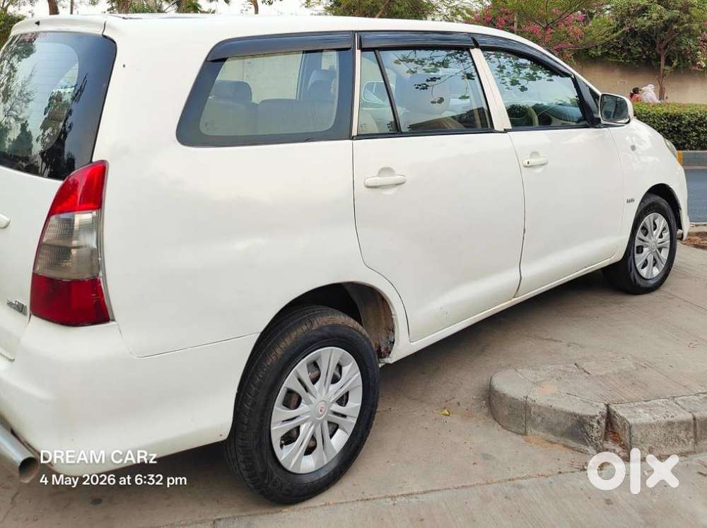 Toyota Innova 2009-2011 2.0 G4 Petrol 8-seater, 2007, Petrol
