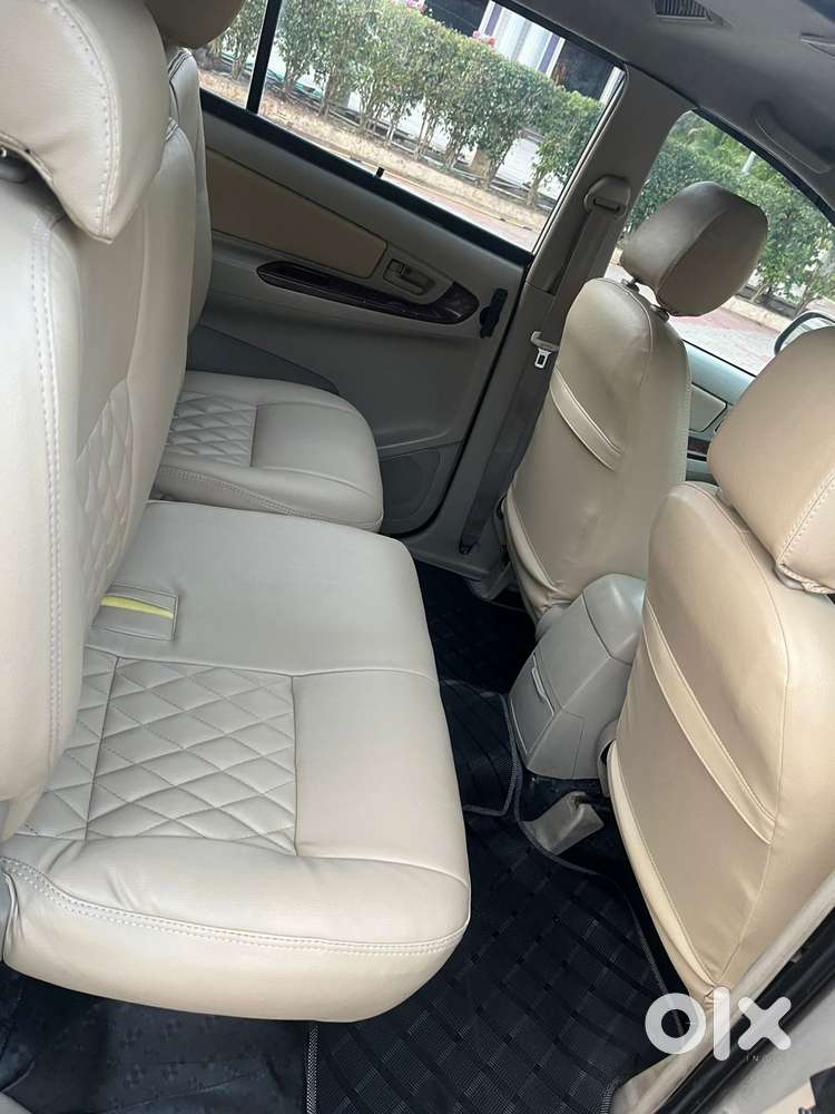 Toyota Innova 2.5 Gx 7 Str Bs-iii, 2012, Diesel
