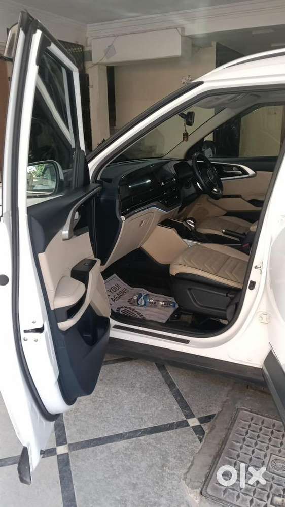 Kia Carens 2022 Petrol Well Maintained