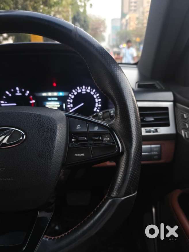 Mahindra Alturas G4 4wd At, 2019, Diesel