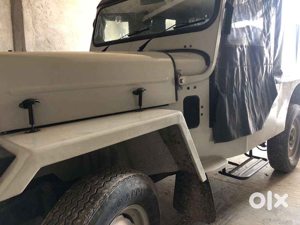 Mahindra Jeep