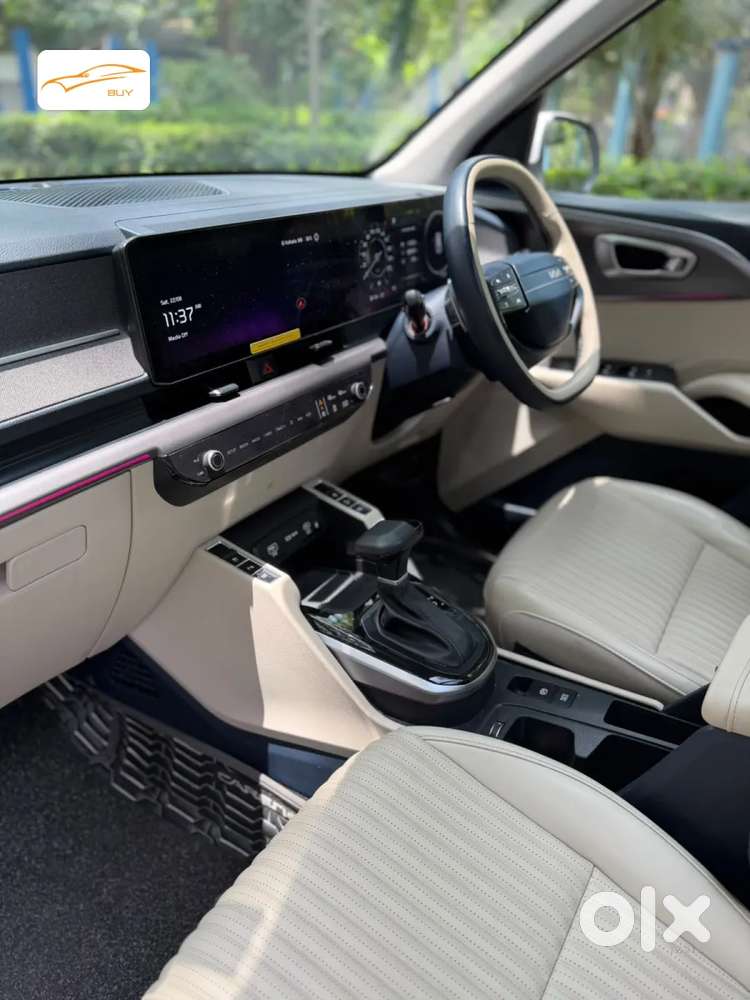 Kia Carens Clavis Ev Htk+, 2025, Petrol