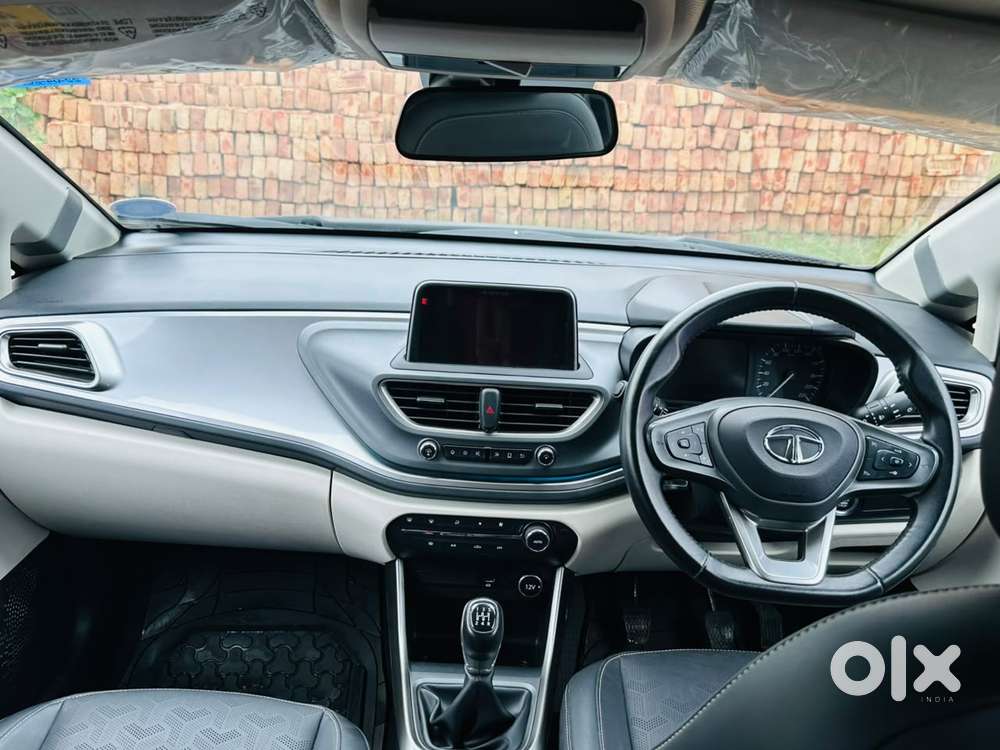 Tata Altroz 1.2 Xz Plus Rtn Dct, 2021, Petrol