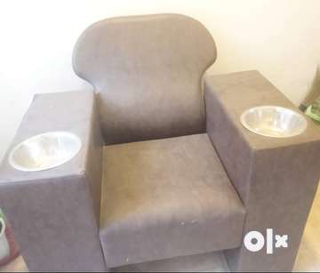 Olx deals pedicure chair