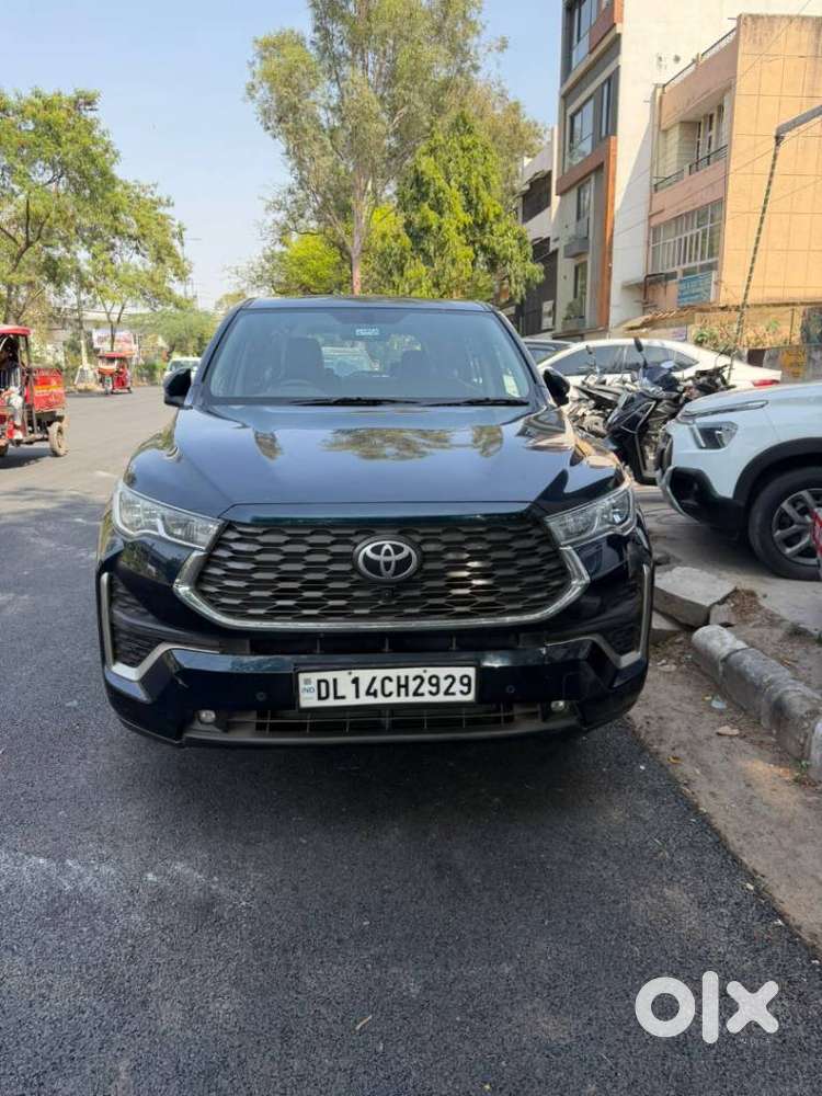 Toyota Innova Hycross 2.0 Zx Hybrid 7 Str, 2023, Petrol